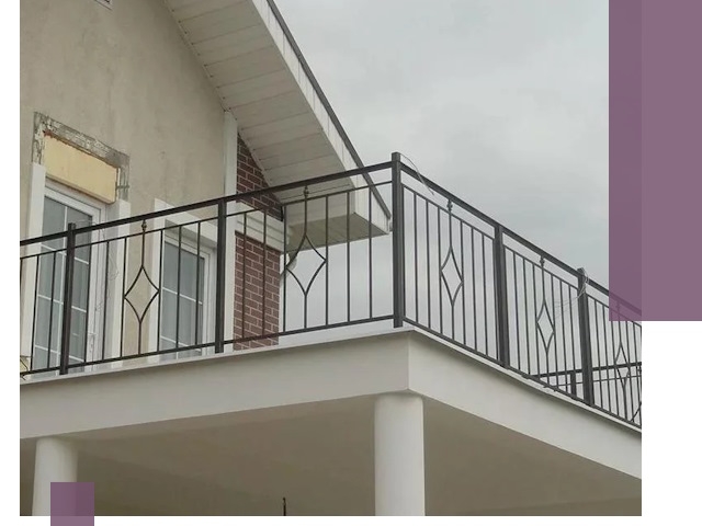 Изготовление балконных ограждений в Волгодонске из металла и стекла