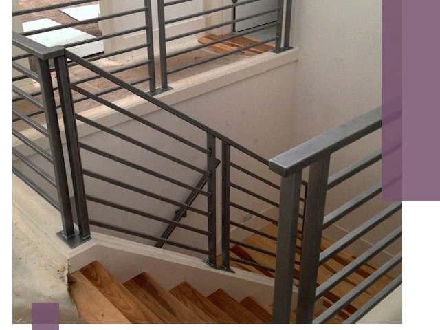 Изготовление поручней из металла и дерева в Волгодонске